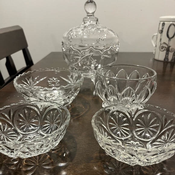 Other - 🍬Beautiful set of glass candy pot🍬